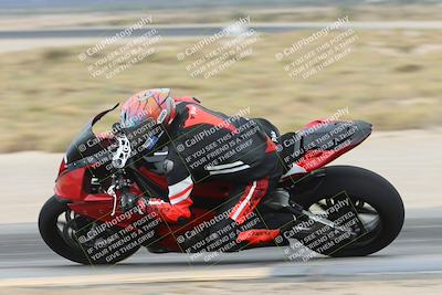 media/Nov-15-2025-Race Pace (Sat) [[8de605a2d8]]/Verified Riders/Turn 9 Inside (950am)/